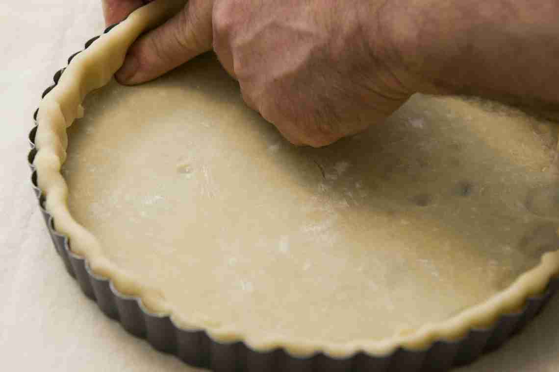 Готуємо пісочне тісто для пирога і розкриваємо секрети смачних начинок