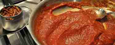 Як приготувати луковий соус: рецепт запеченої яловичини і курки в цибулевому соусі