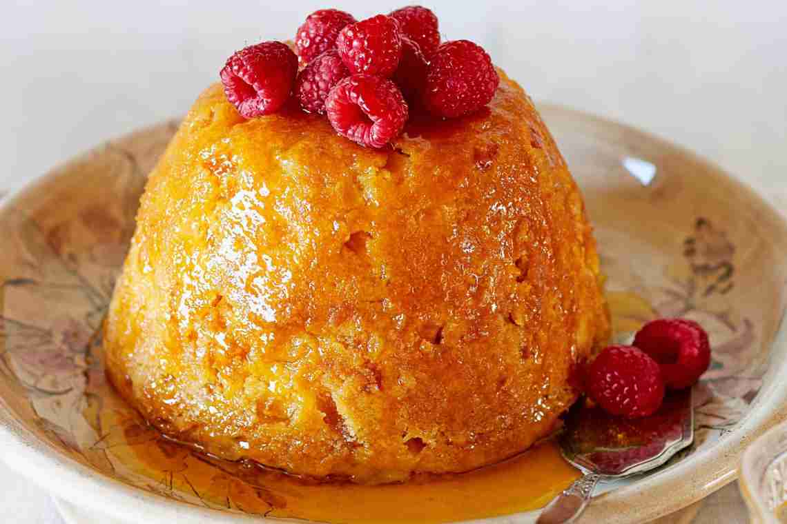 Яблучний пудинг: популярні рецепти ароматного десерту
