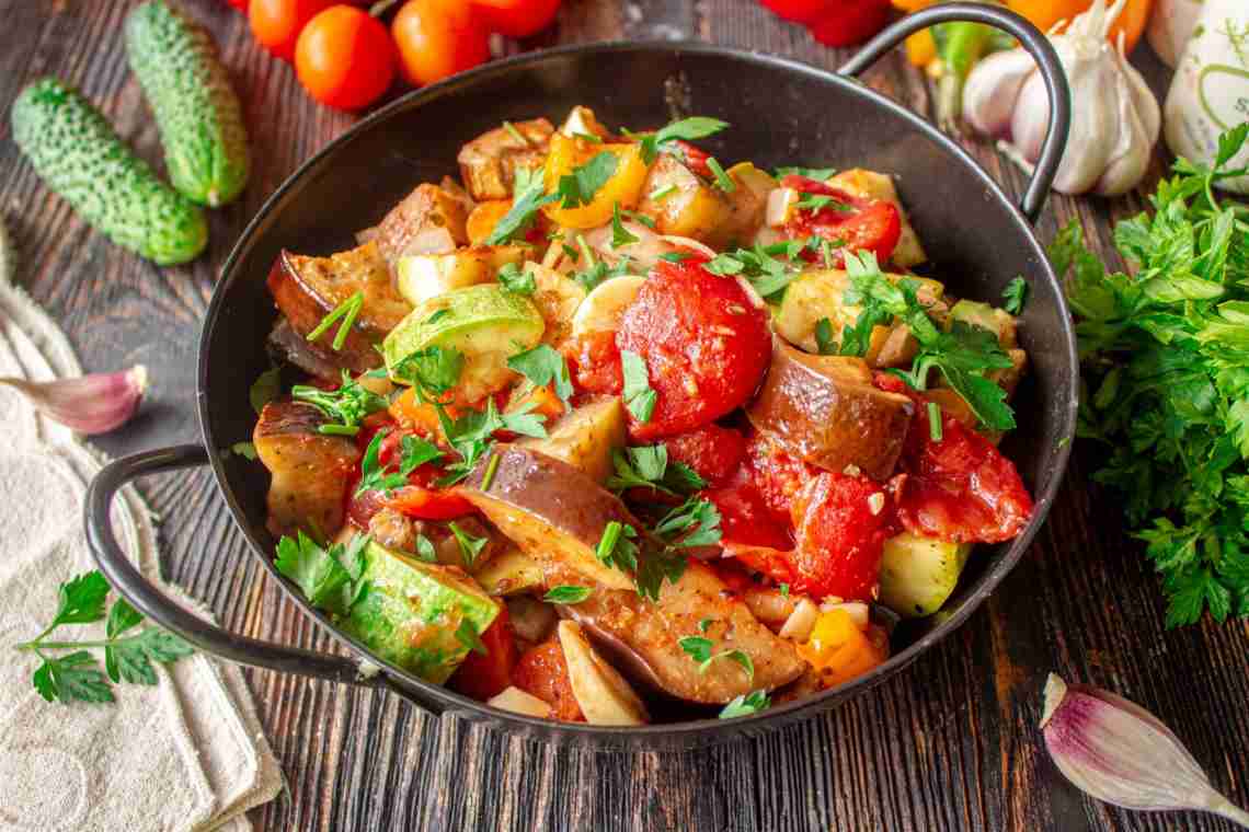 Як приготувати овочеве рагу з баклажанів: найкращі рецепти