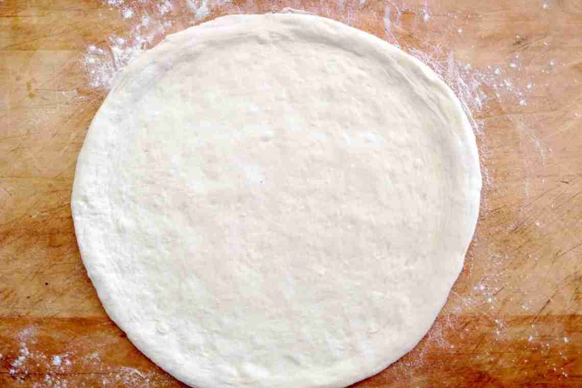 Смачне дріжджове тісто - основа домашньої піци
