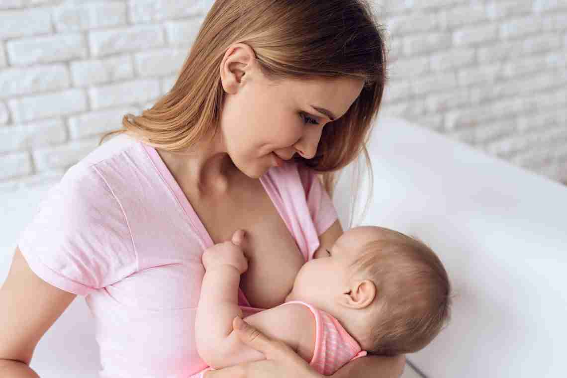 Ознаки того, що дитина не наїдається грудним молоком