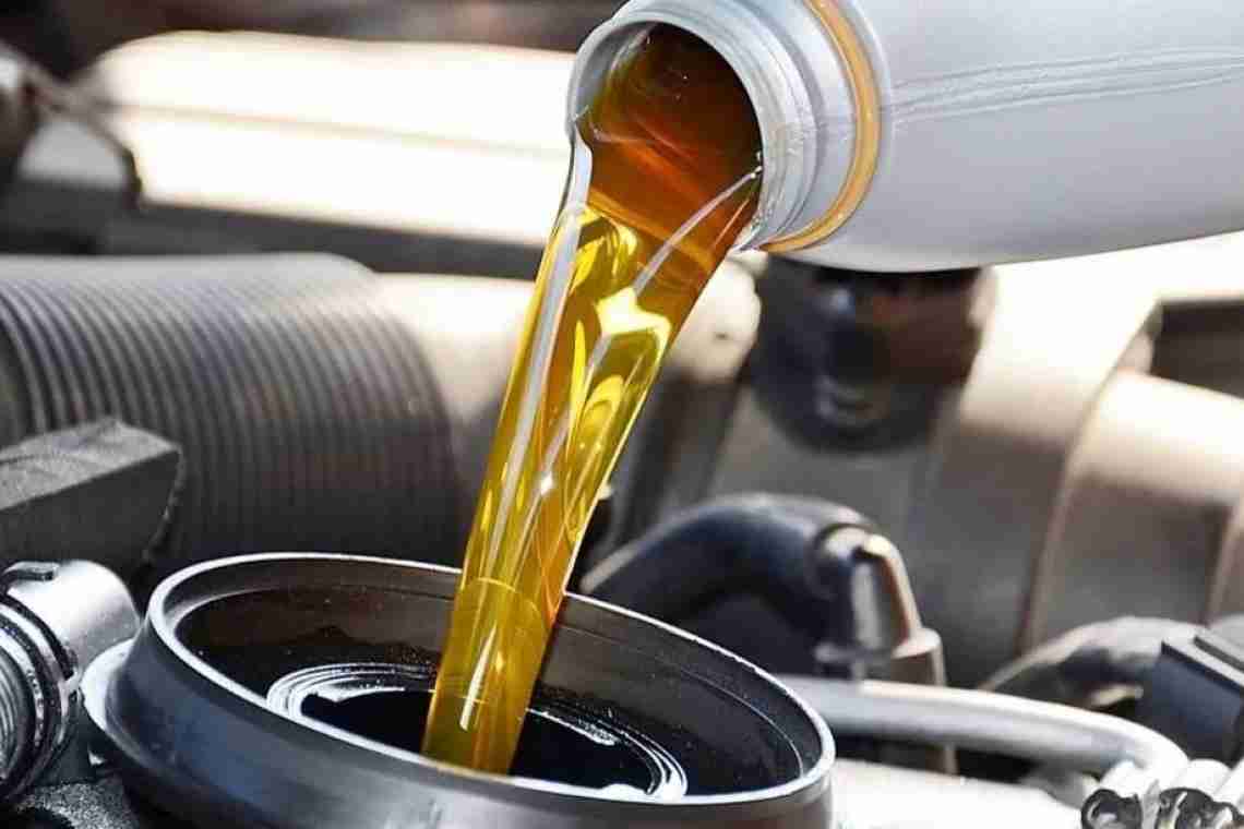 Як вибрати моторну олію для автомобіля?
