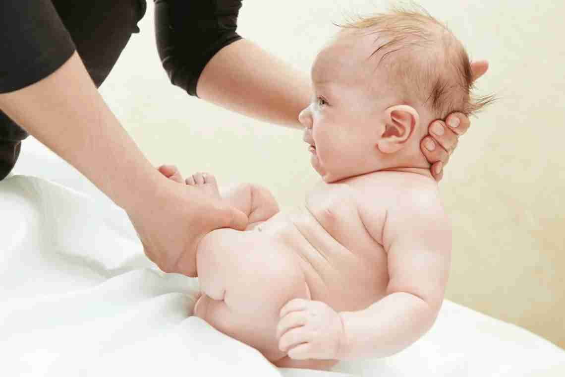 Причини і лікування пеністого стільця у новонародженого