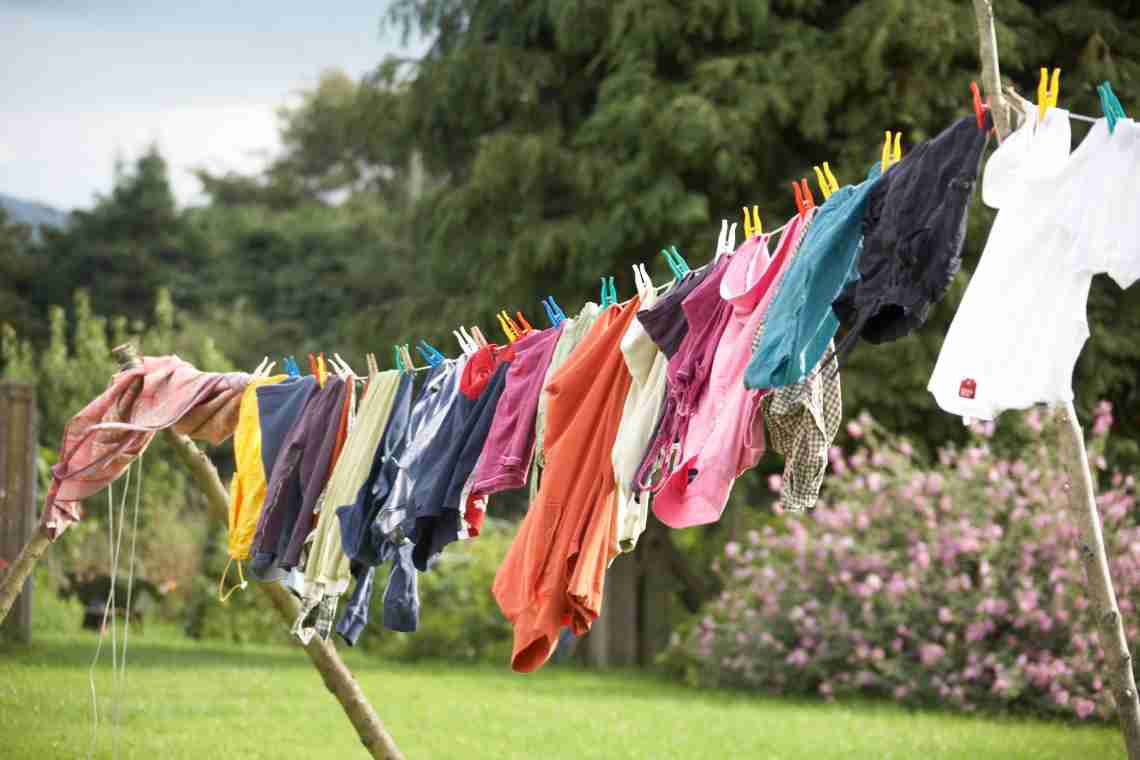 Як правильно сушити одяг і білизну?