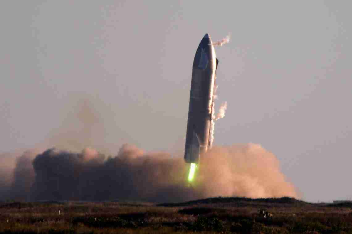 SpaceX показала ключові моменти недавнього випробувального польоту Starship SN8