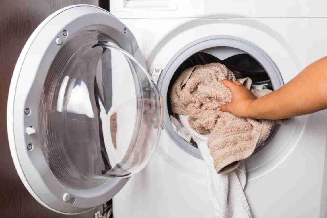 Як прати плед у пральній машині і вручну?