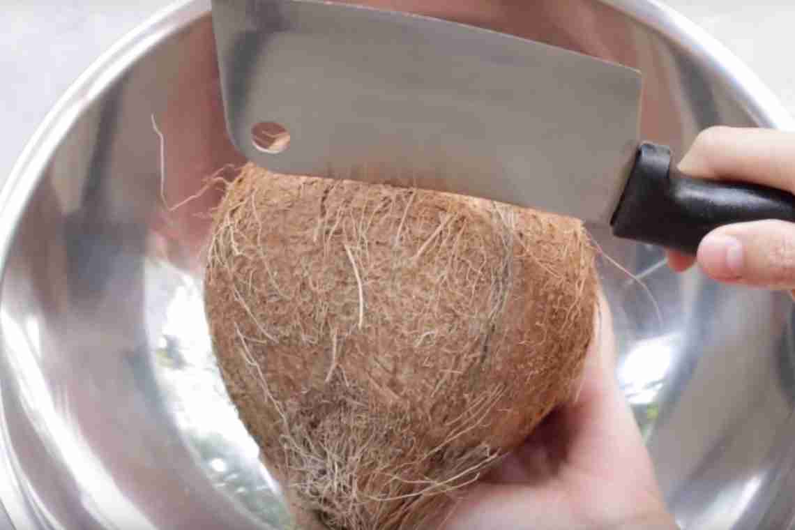 Як відкрити кокос в домашніх умовах: 8 простих способів
