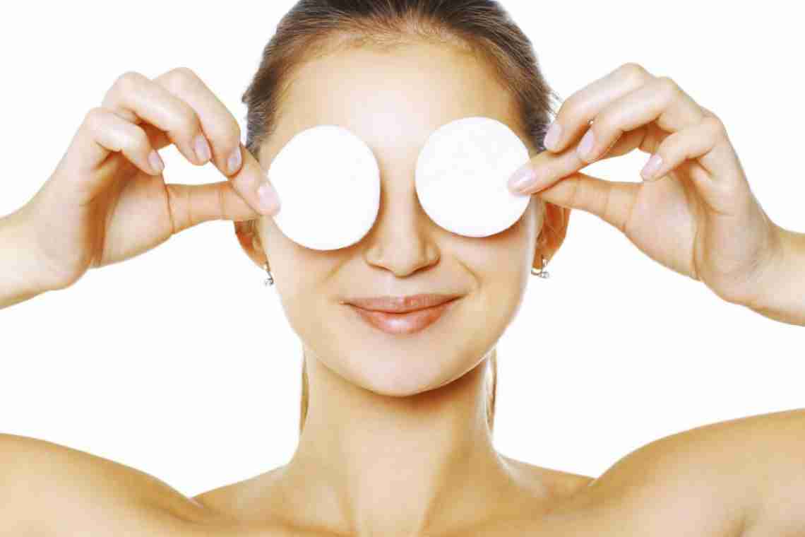 Охолоджувальні маски для очей: навіщо вони потрібні і як їх правильно використовувати