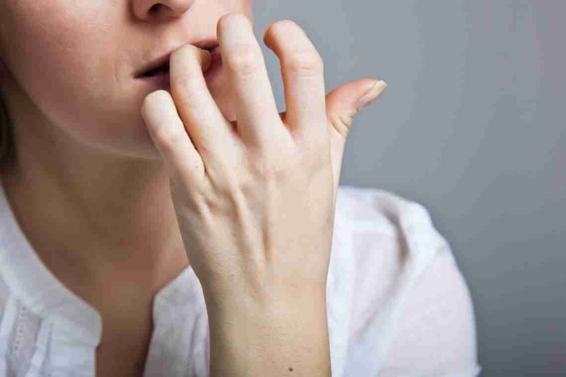 Як відучитися гризти ніготки? Способи побороти звичку і перестати гризти нігті на руках
