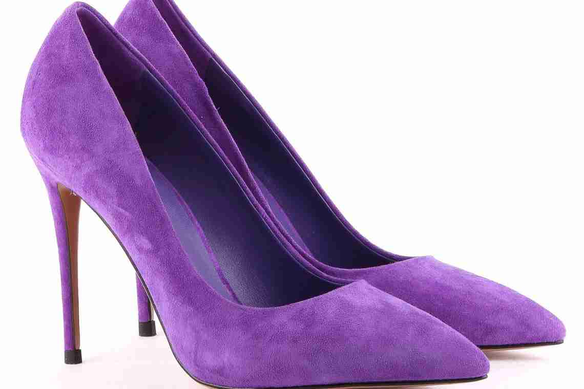 Фіолетові туфлі: як створити яскравий ексцентричний образ?