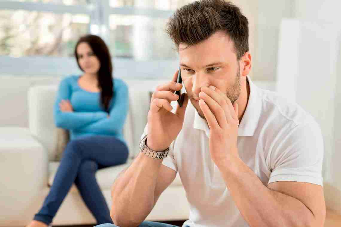Як вести розмову по телефону з чоловіком?