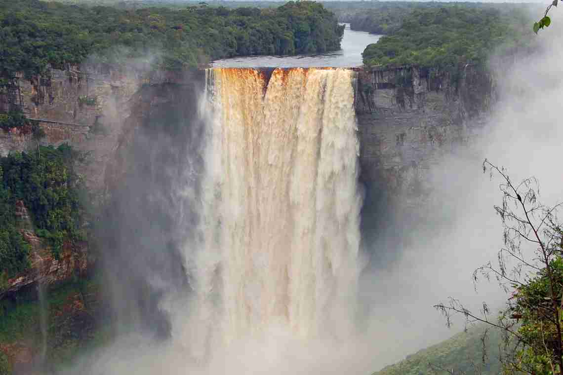 Водоспад Махунцеті, створений кращим архітектором - природою