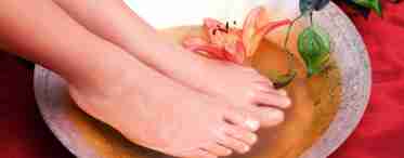 Чи можна парити ноги при варикозі вен: лікувальні ванночки