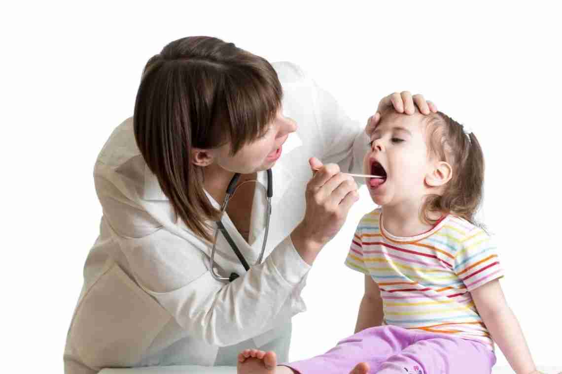 Полоскання горла дитині - ефективна терапія простудних захворювань для дітей