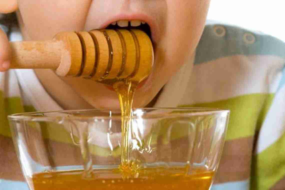 Компрес з меду від кашлю для дітей: користь і шкода процедури