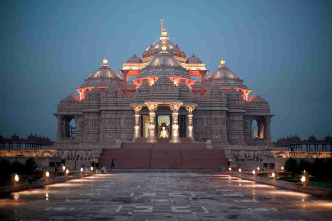Індуїстський храм в Індії: архітектура, фото