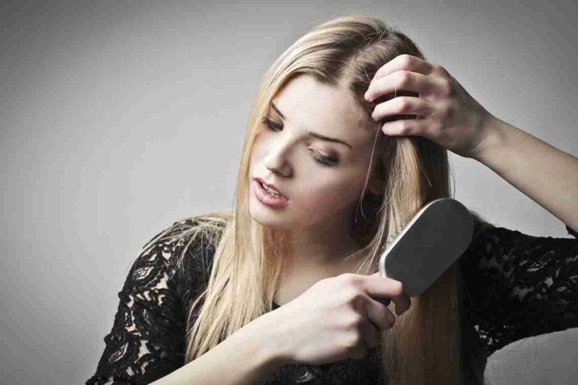 Випадання витонченого волосся: 10 способів вирішення проблеми