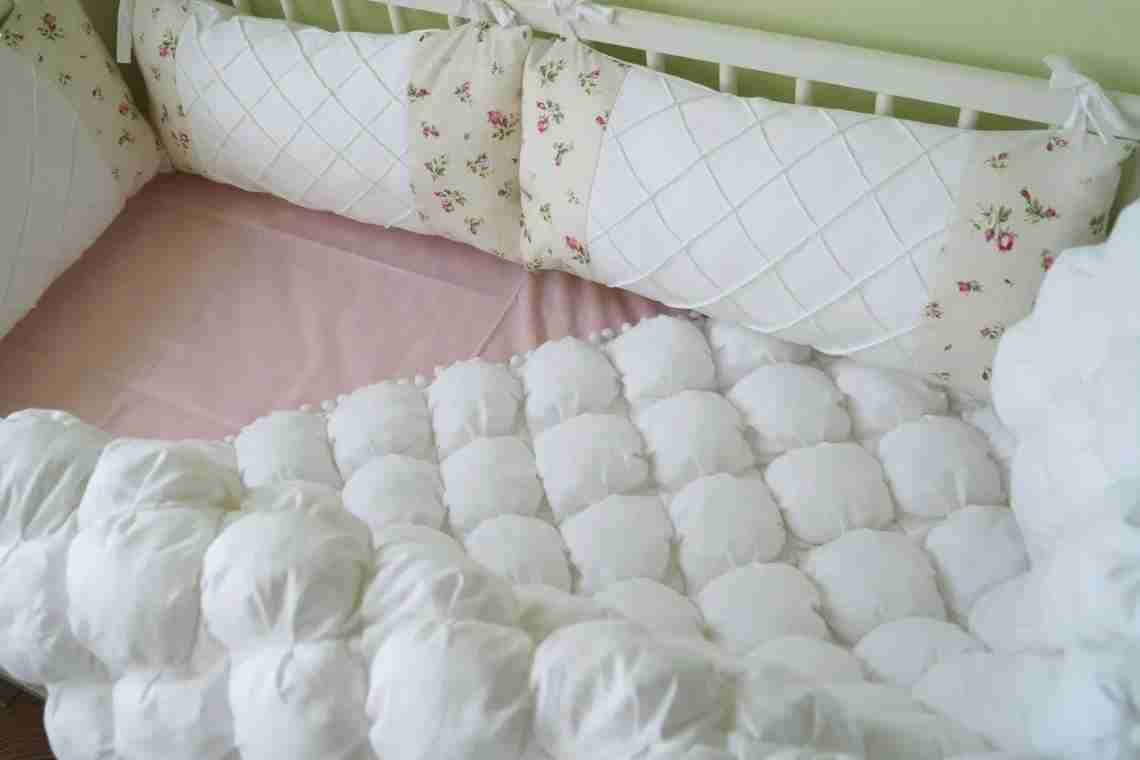Бортики в ліжечко для новонароджених