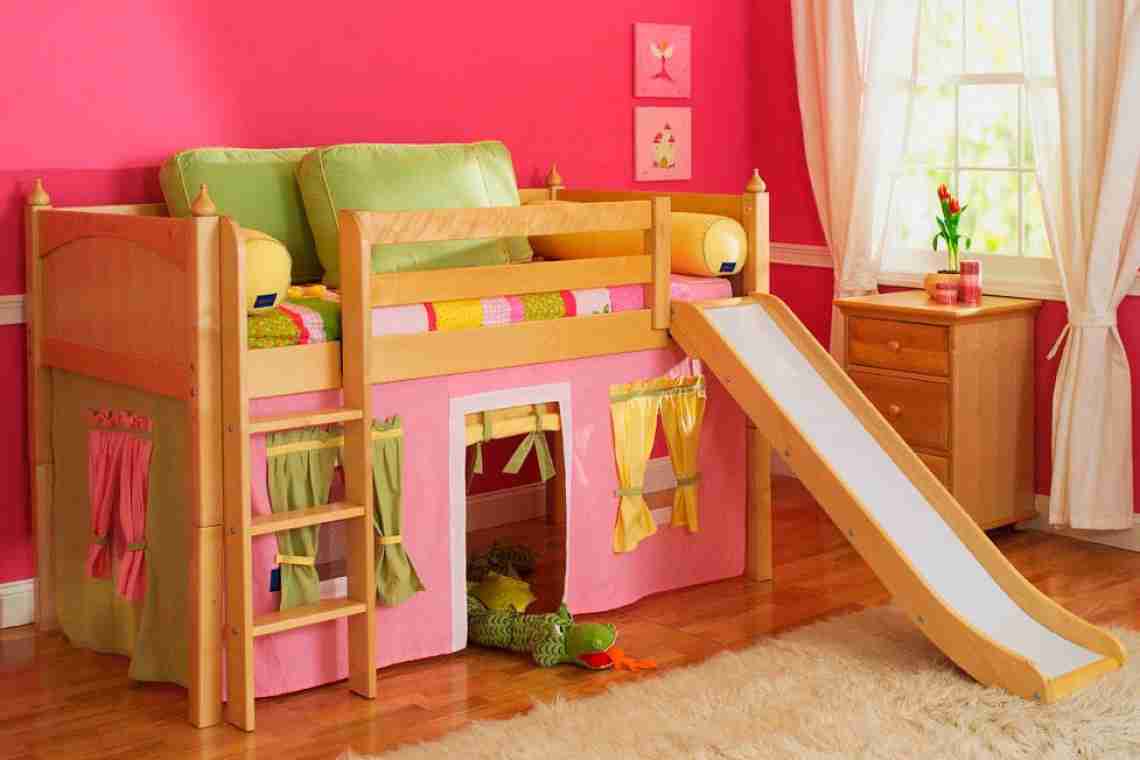 Будиночок-ліжко для дівчинки