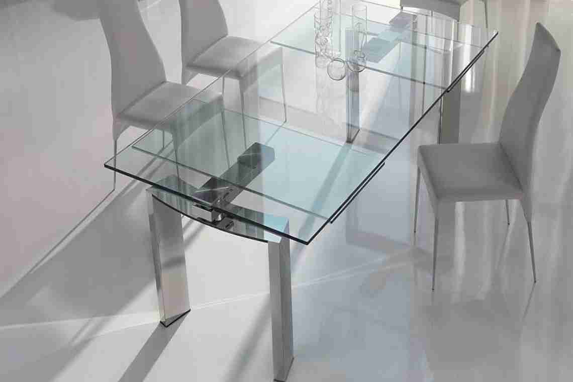 Овальні скляні столи для кухні