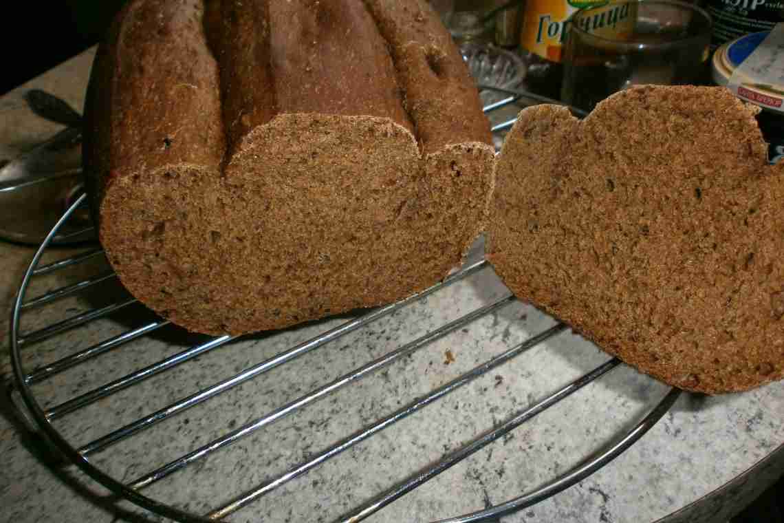 Як спекти домашній хліб у духовці: рецепти