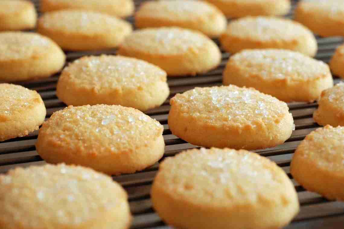 Дуже смачно і недорого: готуємо пісочне печиво на маргарині