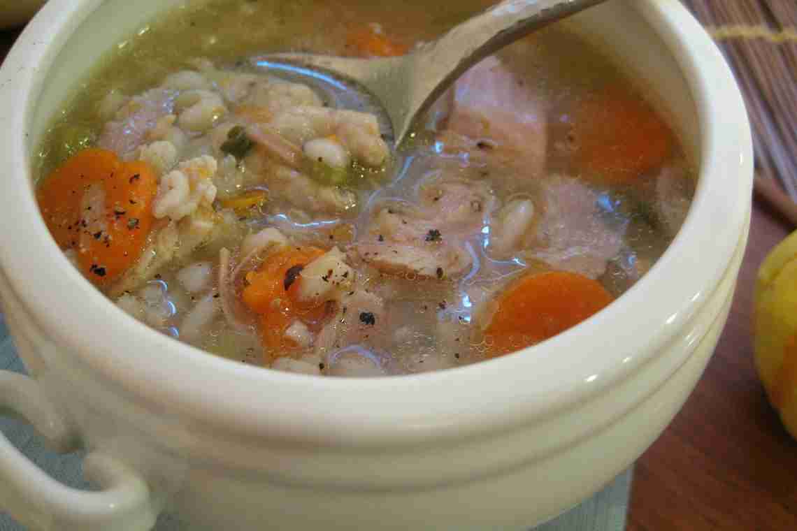 Як приготувати морквяний суп з лососем