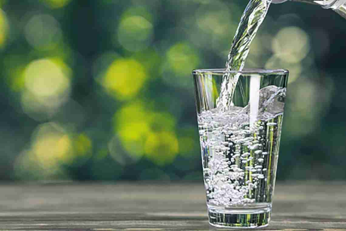 Як випивати більше води