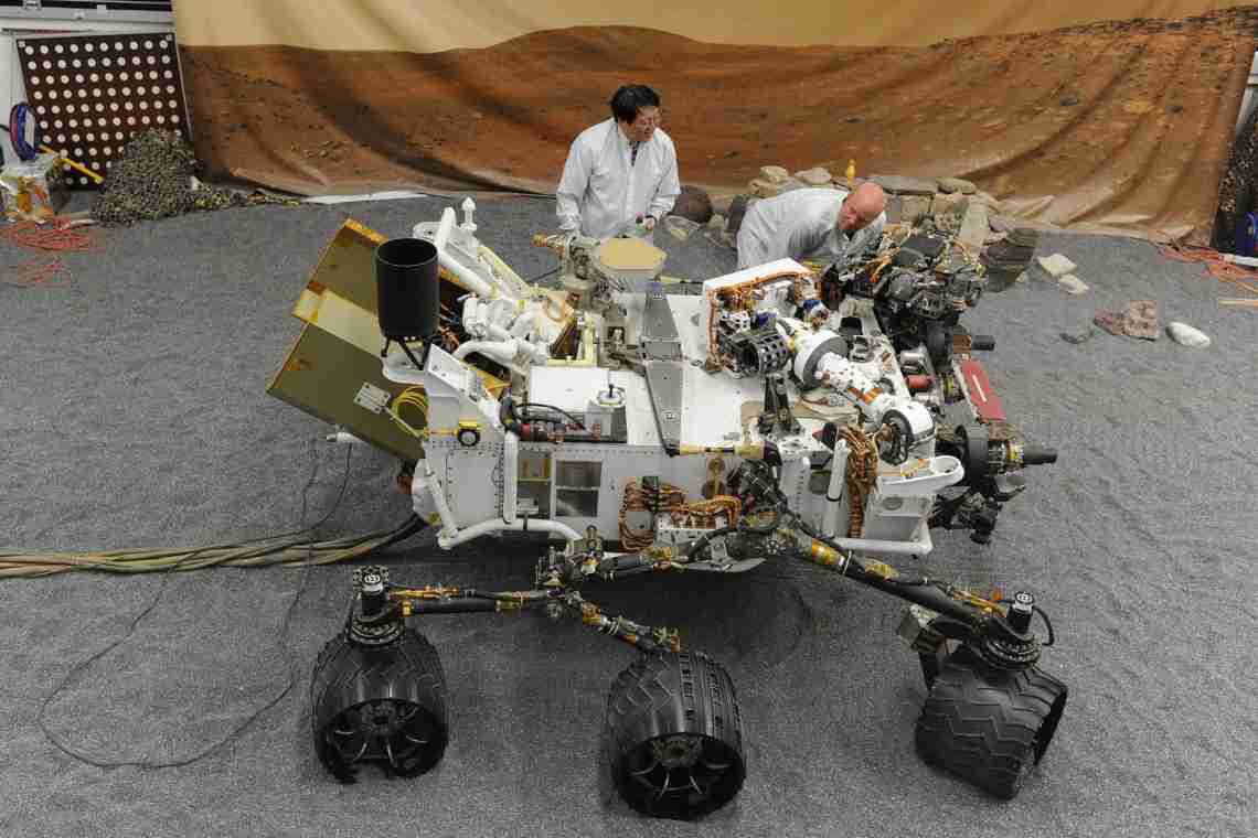 Багатофункціональний комбайн Curiosity приступив до збору марсіанського наукового врожаю