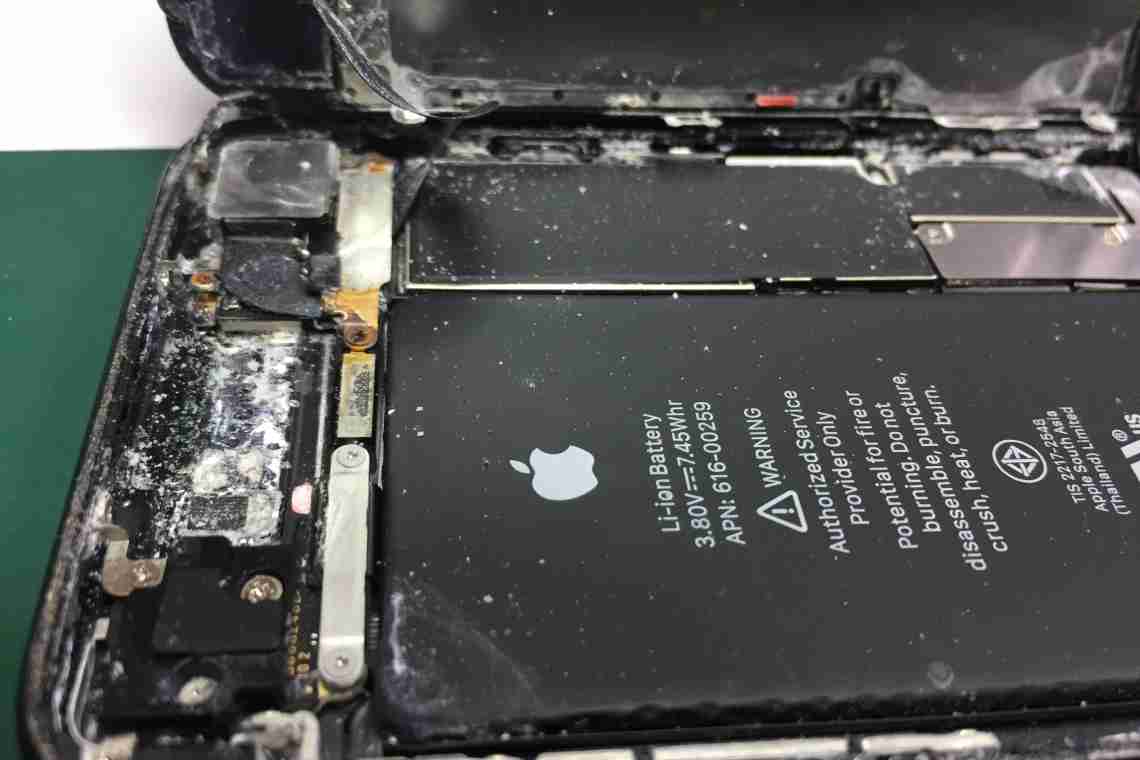 Гарантія iPhone 7 і 7 Plus не покриває завдані водою пошкодження