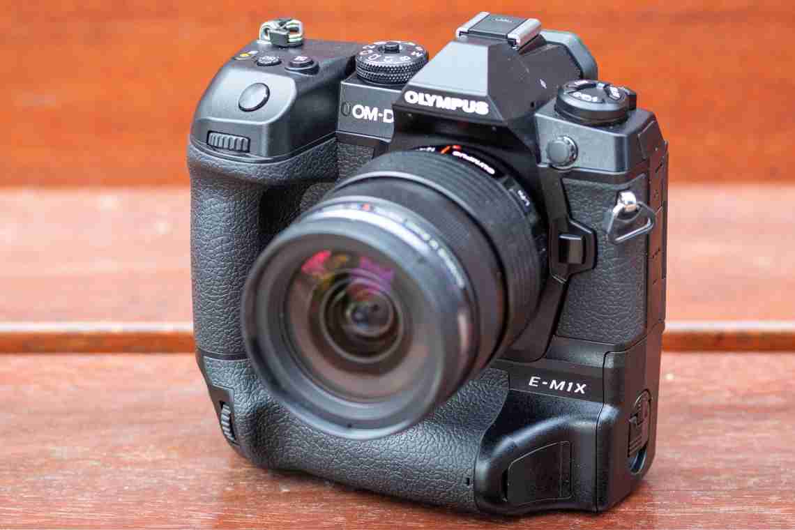 Перша камера Olympus формату Micro Four Thirds із серії OM-D