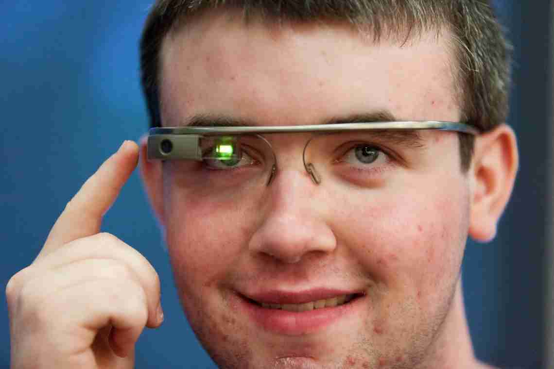Google продемонструвала прототип окулярів доповненої реальності «Project Glass»