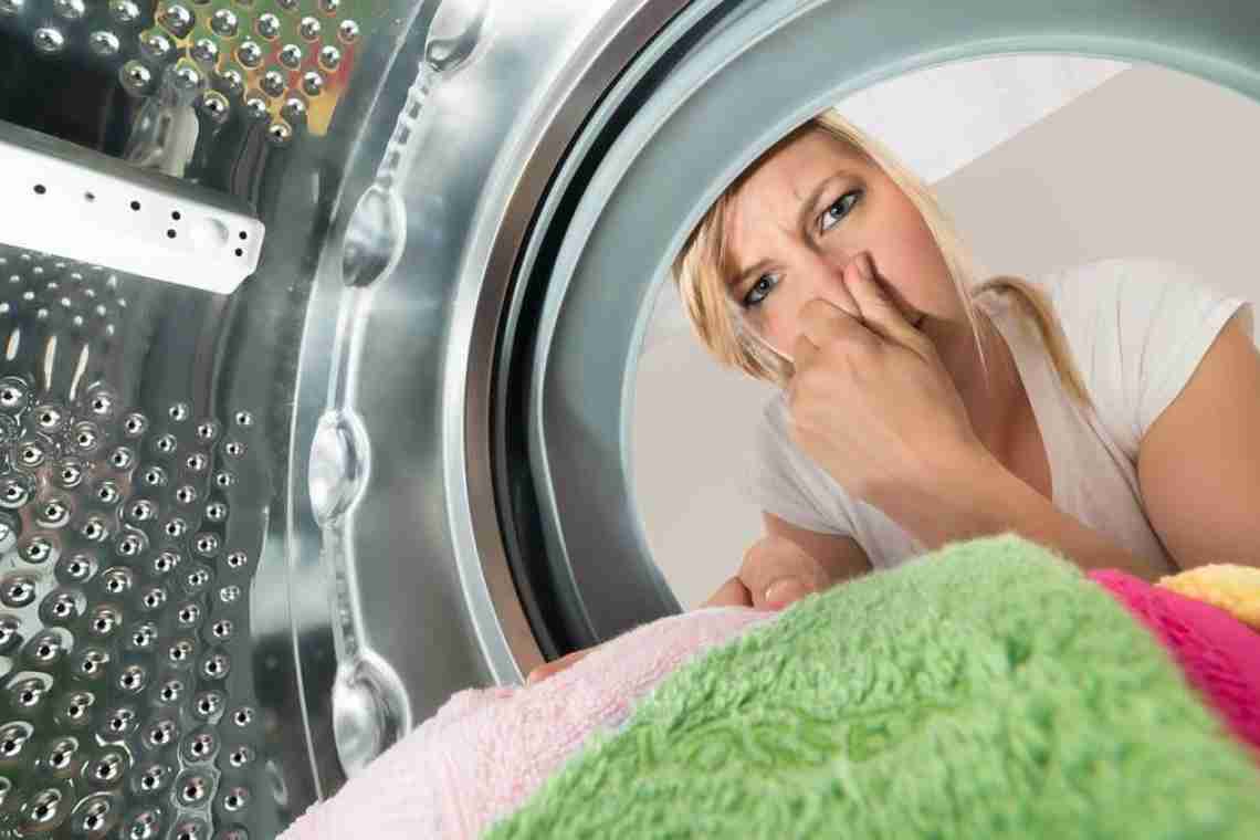 Як вилучити запах з пральної машини: поради господаркам