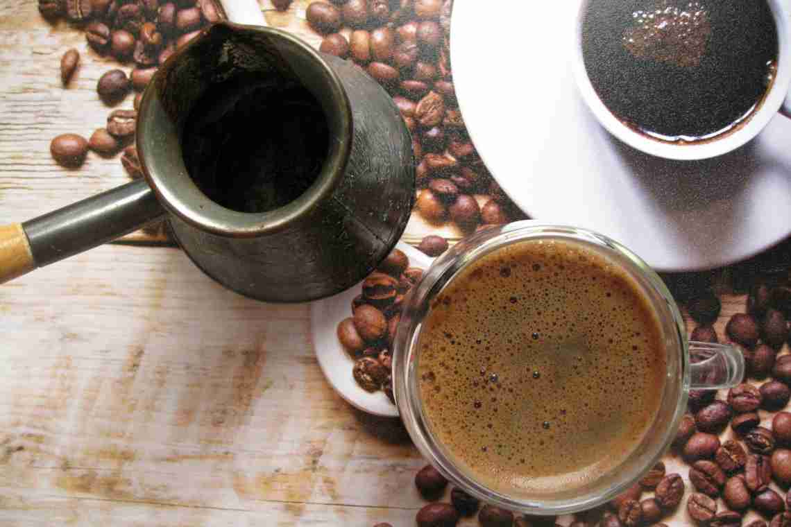 Як вибрати турку для кави і приготувати смачний і ароматний напій?