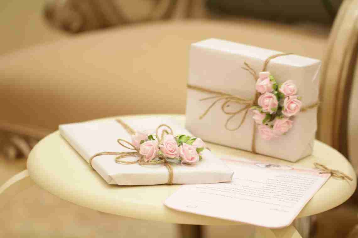 Як вибрати подарунок на мідне весілля