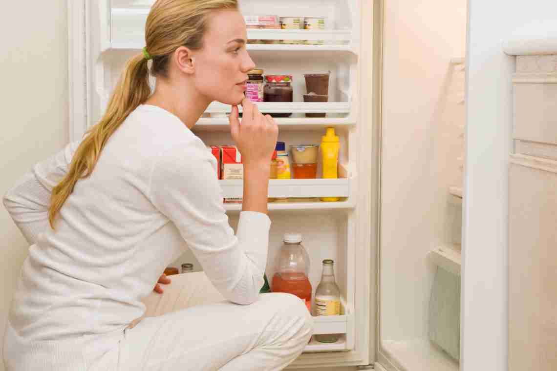 Неприємний запах у холодильнику?