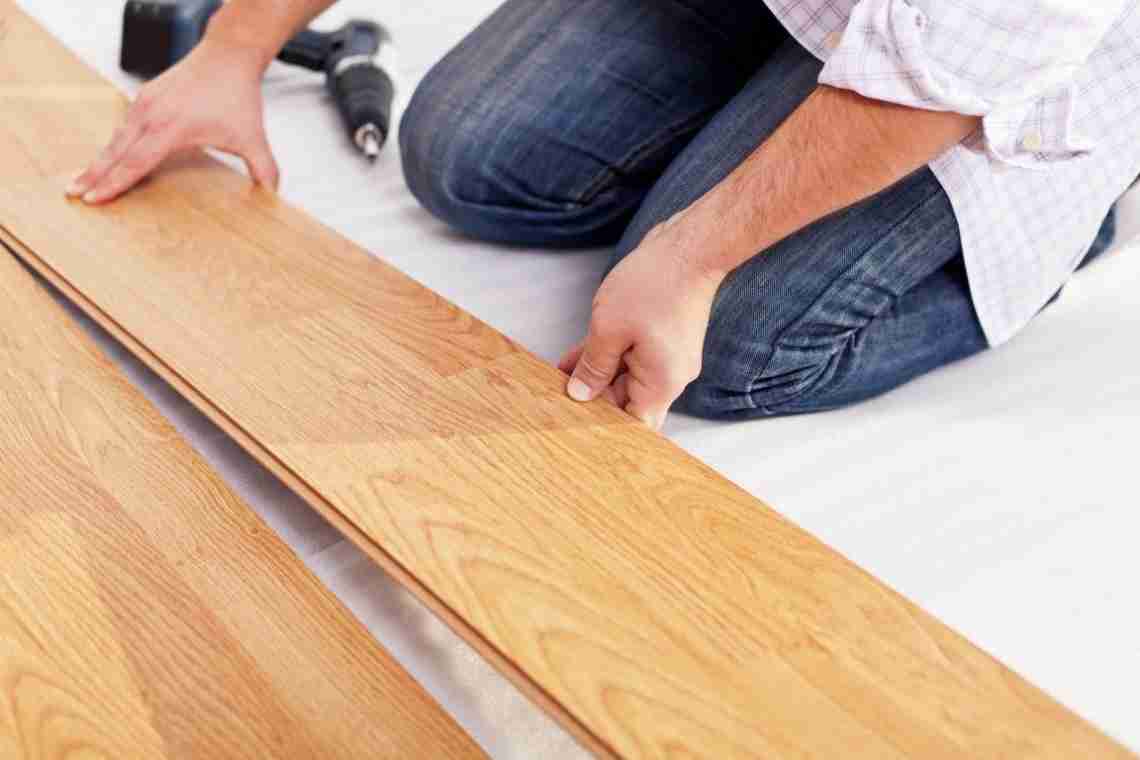 Як покласти ламінат на дерев'яну підлогу?