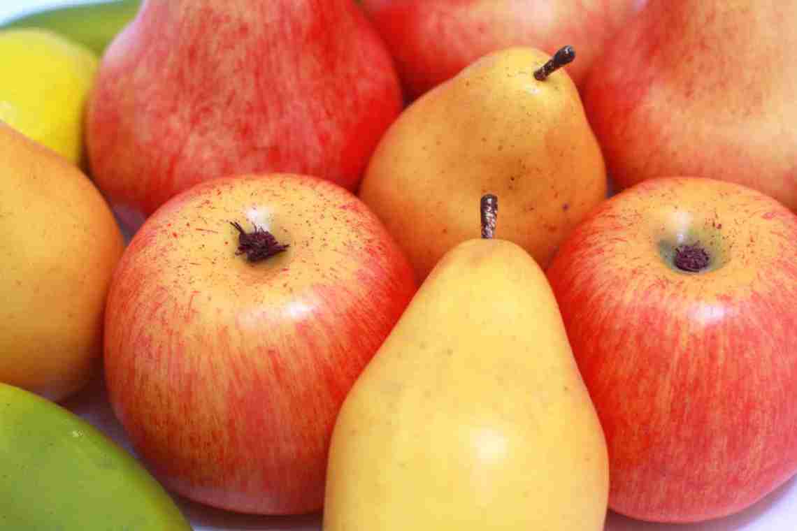 Чому гниють яблука і груші при зберіганні?
