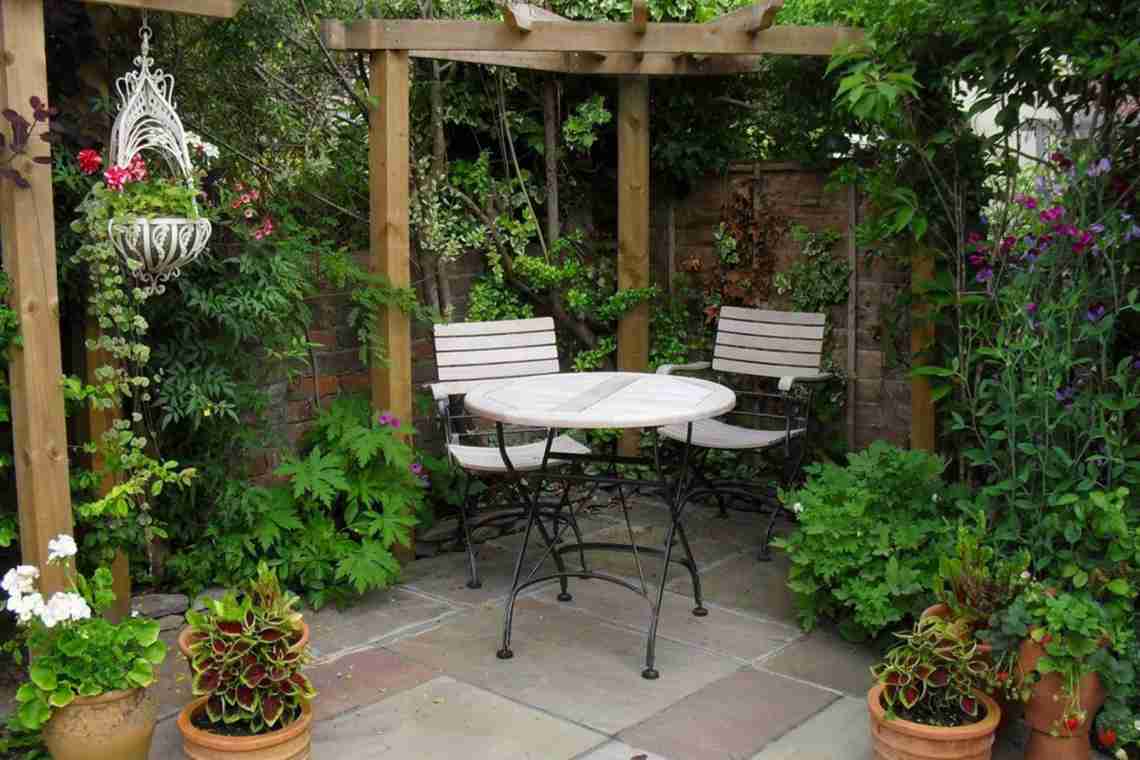25 ідей облаштування затишних куточків для відпочинку в саду