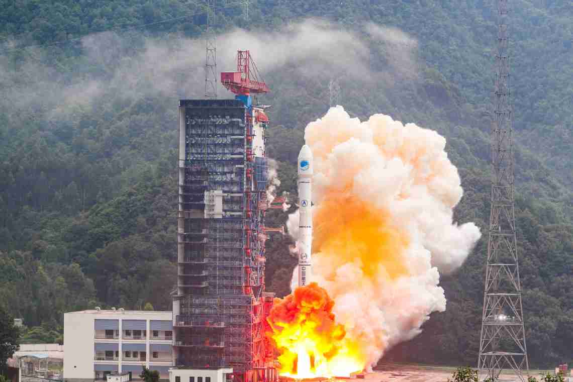 Китай випробував надточну і приховану протисупутникову зброю, що не залишає уламків "