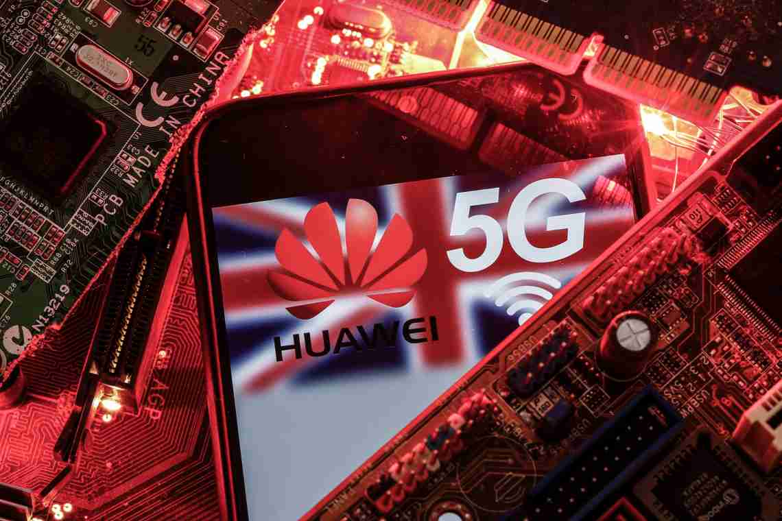 Британських операторів хочуть штрафувати за використання обладнання Huawei