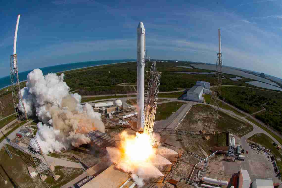 SpaceX побудує в Техасі спеціальний космодром для туристичних польотів