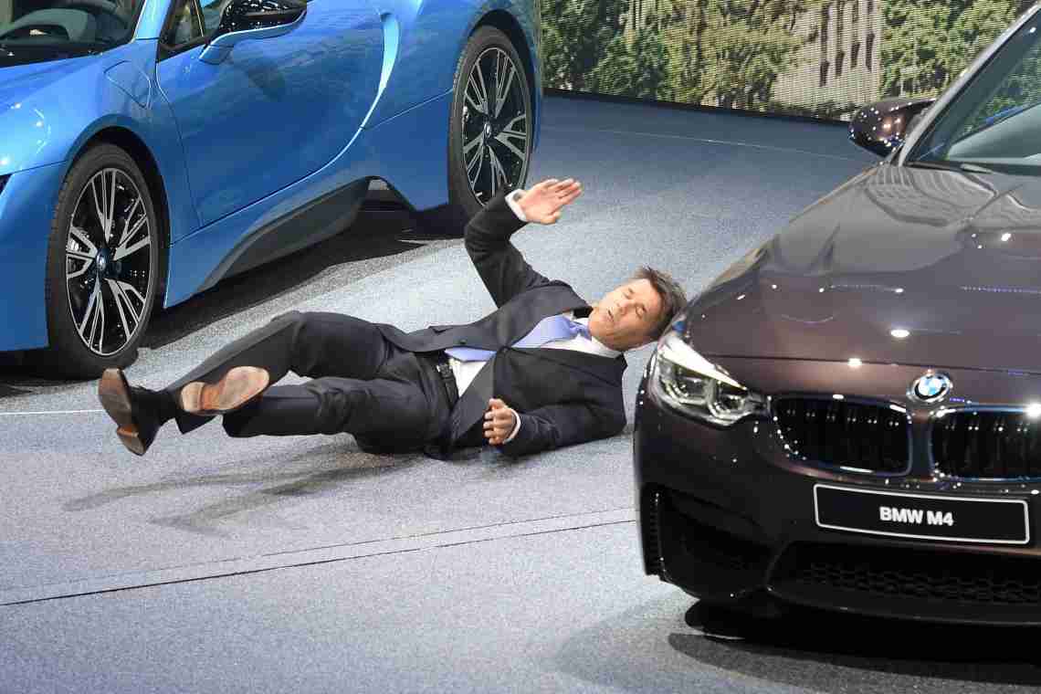 Глава BMW заявив про готовність до повної заборони продажів автомобілів з ДВЗ в Європі з 2030 року