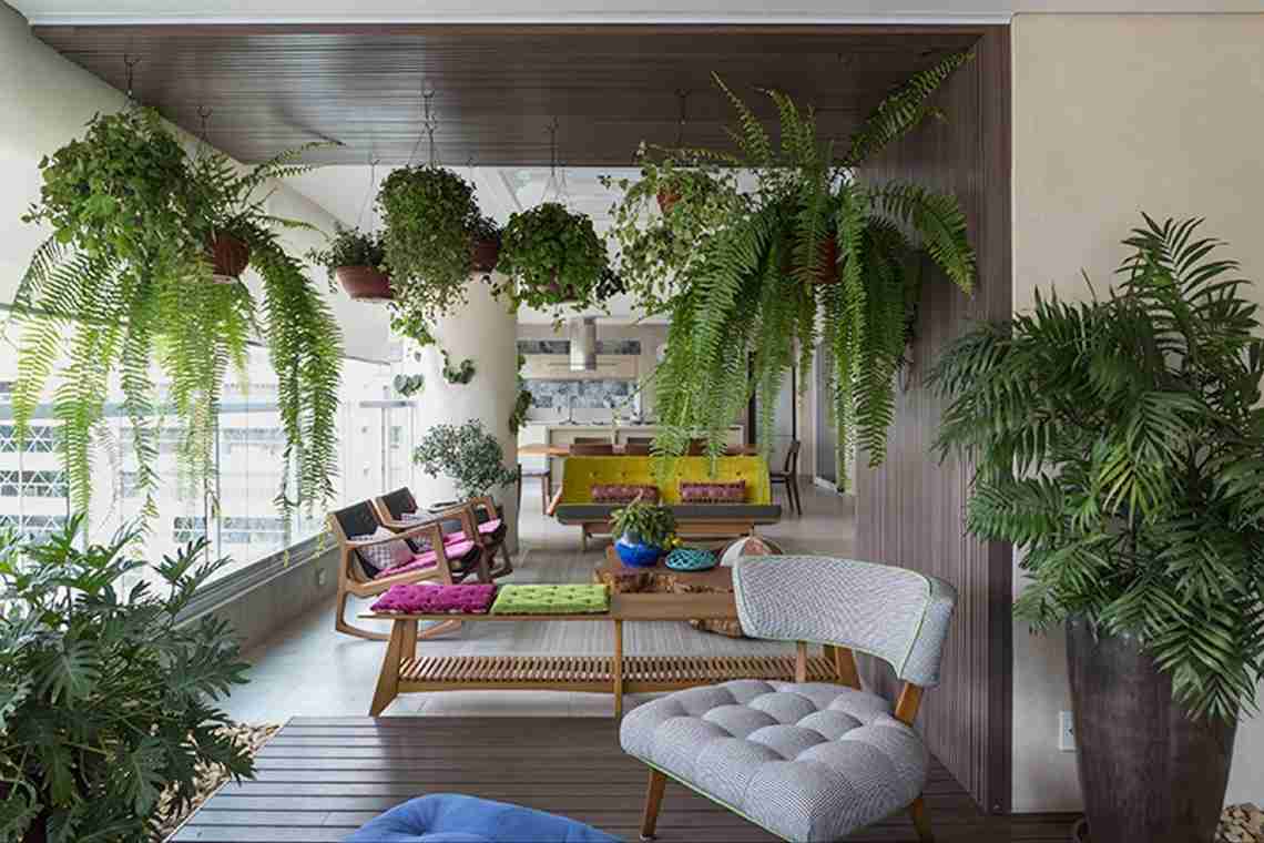 5 кращих декоративно-листяних ампелей для озеленення балконів і терас