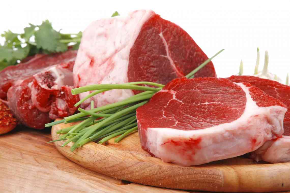 Дізнаємося як називається страва з сирого м'яса: особливості та відмінності, технологічні тонкощі