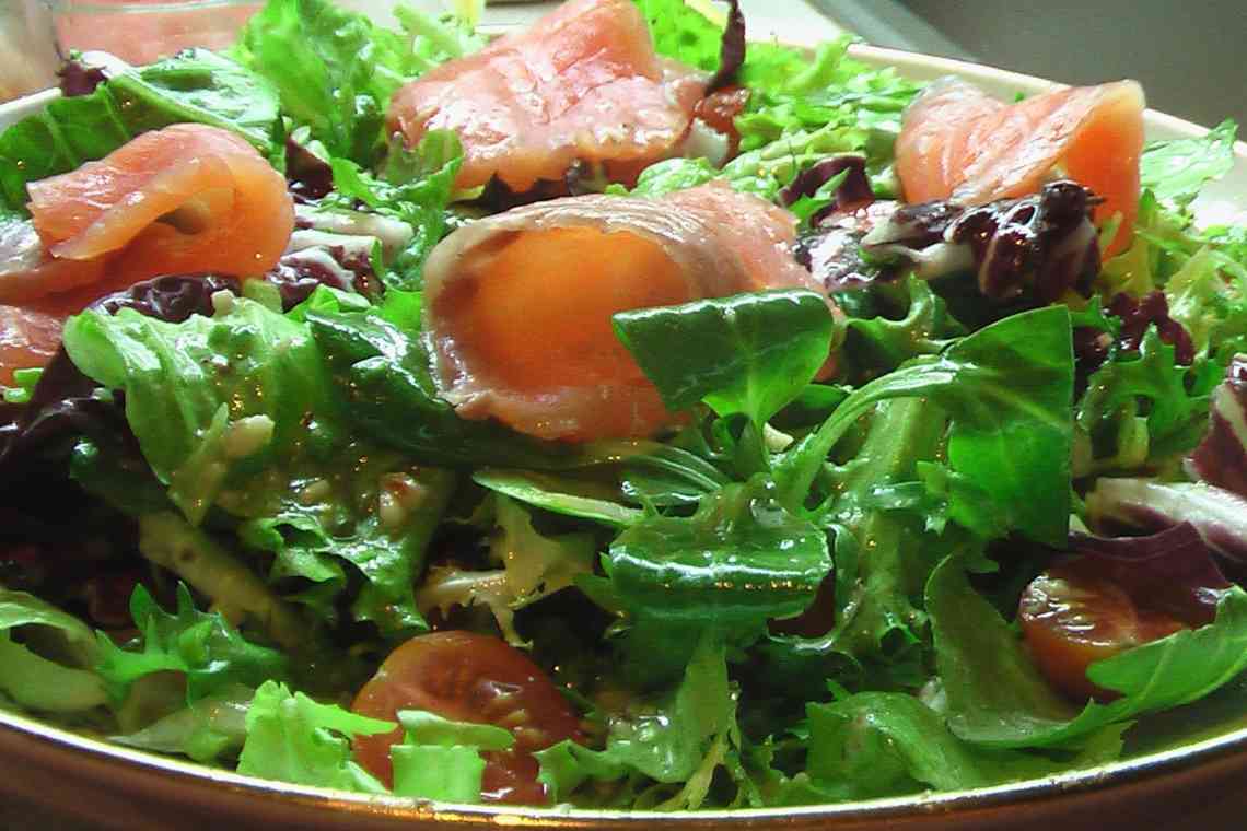 Салат з мідіями найсмачніший: рецепти приготування, спосіб приготування та відгуки
