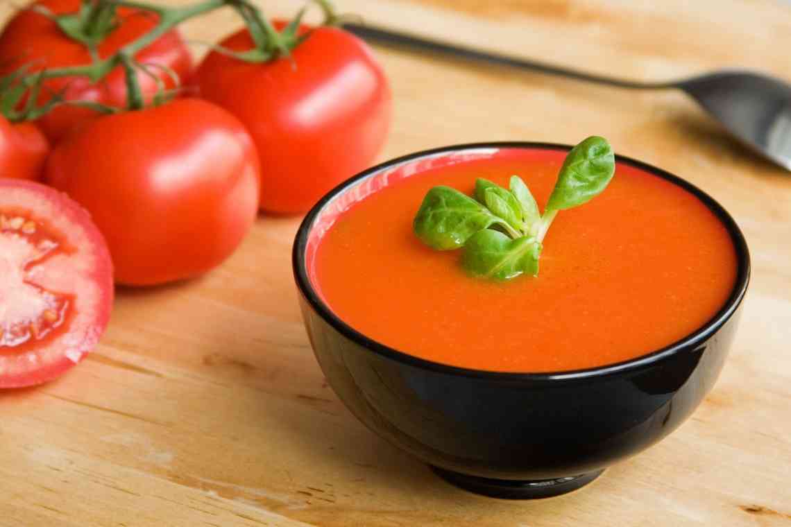 Холодний і гарячий суп гаспачо з помідорів: рецепти і варіанти приготування