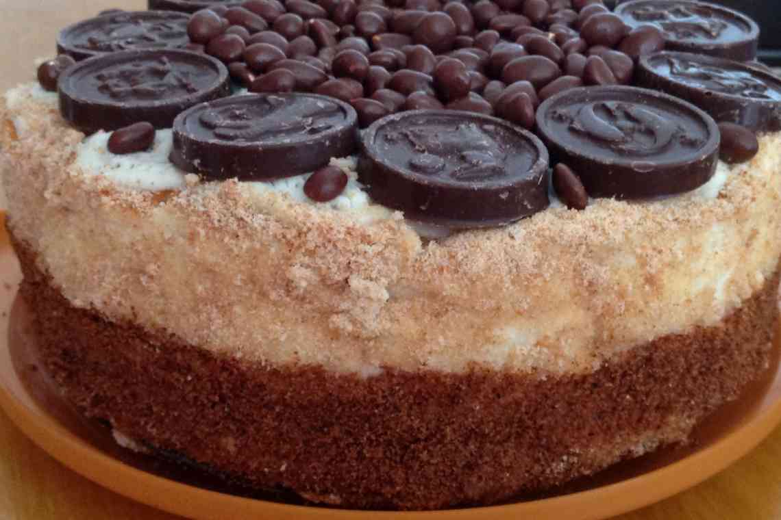 Дізнаємося як правильно приготувати шоколадний бісквіт для торта?