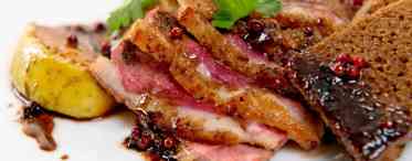 М'ясо, запечене з грушами: рецепт